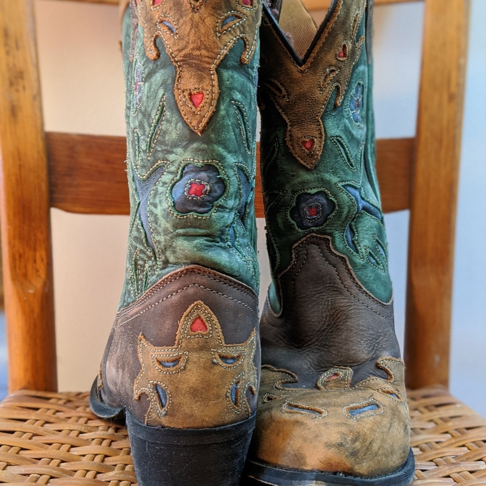 Cowgirl Boots.  Dan Post 5.5